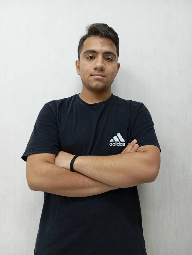 طاها هدایتفر